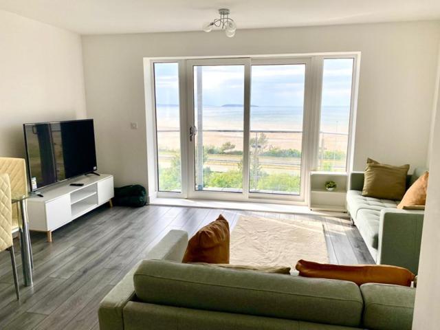 Lovely New 2 Bedroom Condo With Stunning Seaviews Penmaen-mawr Eksteriør billede