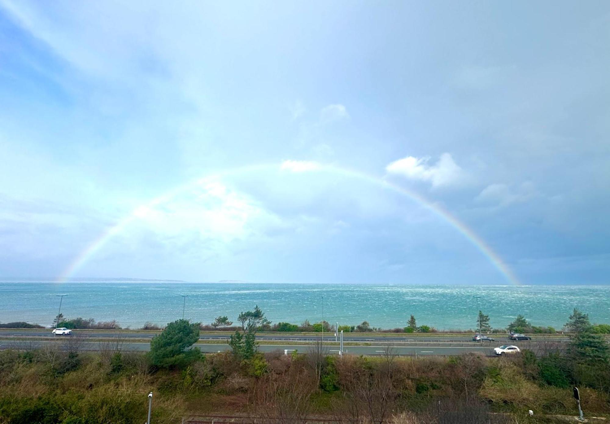 Lovely New 2 Bedroom Condo With Stunning Seaviews Penmaen-mawr Eksteriør billede